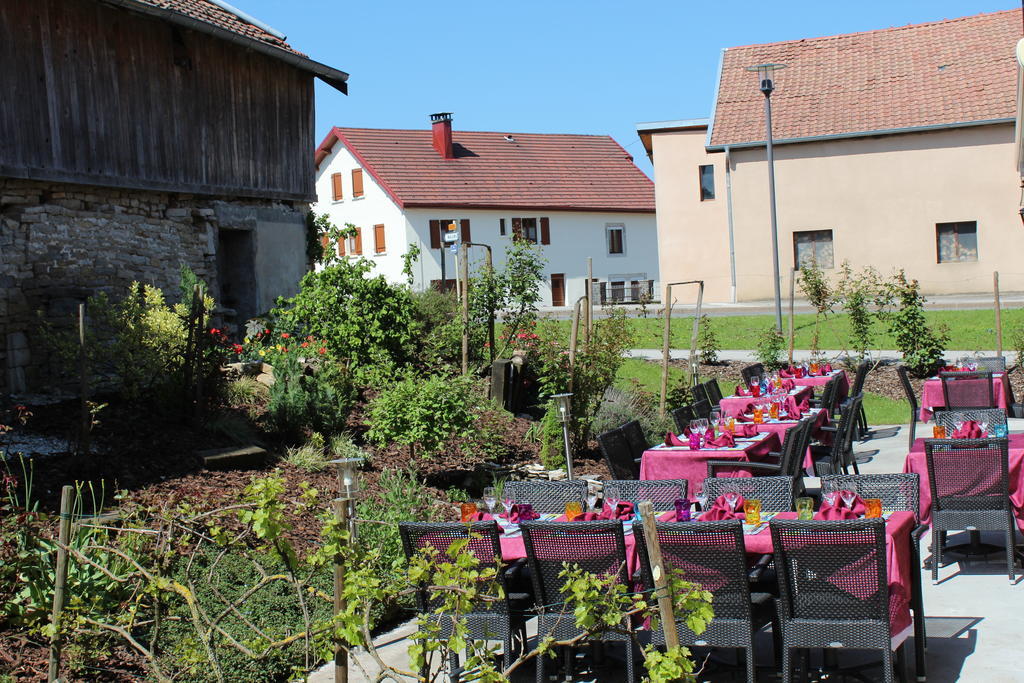 Le Champ Des Lys Amancey Exterior foto