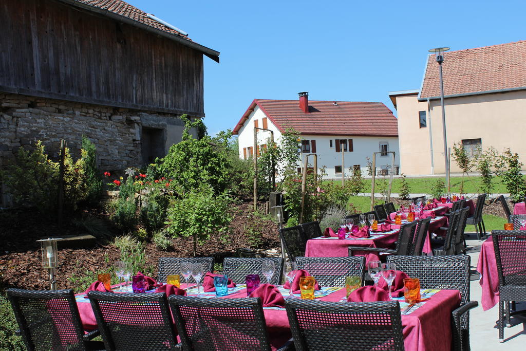 Le Champ Des Lys Amancey Exterior foto