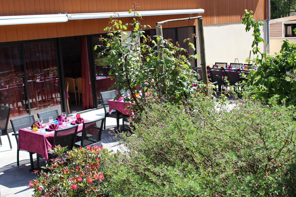 Le Champ Des Lys Amancey Exterior foto